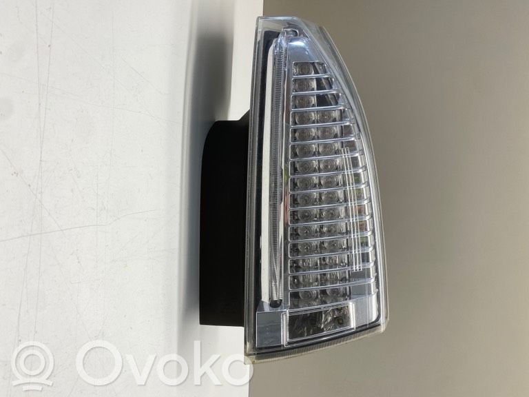 Cadillac CTS Lampă spate în capacul portbagajului 