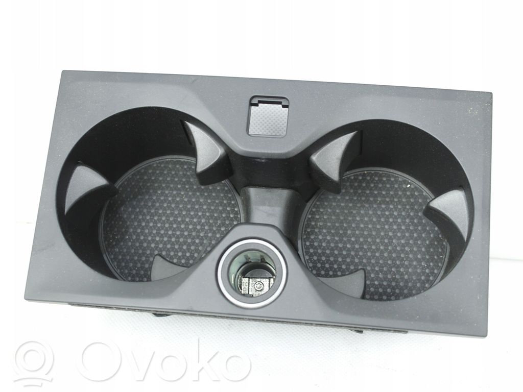 BMW X6 G06 Kita salono detalė 