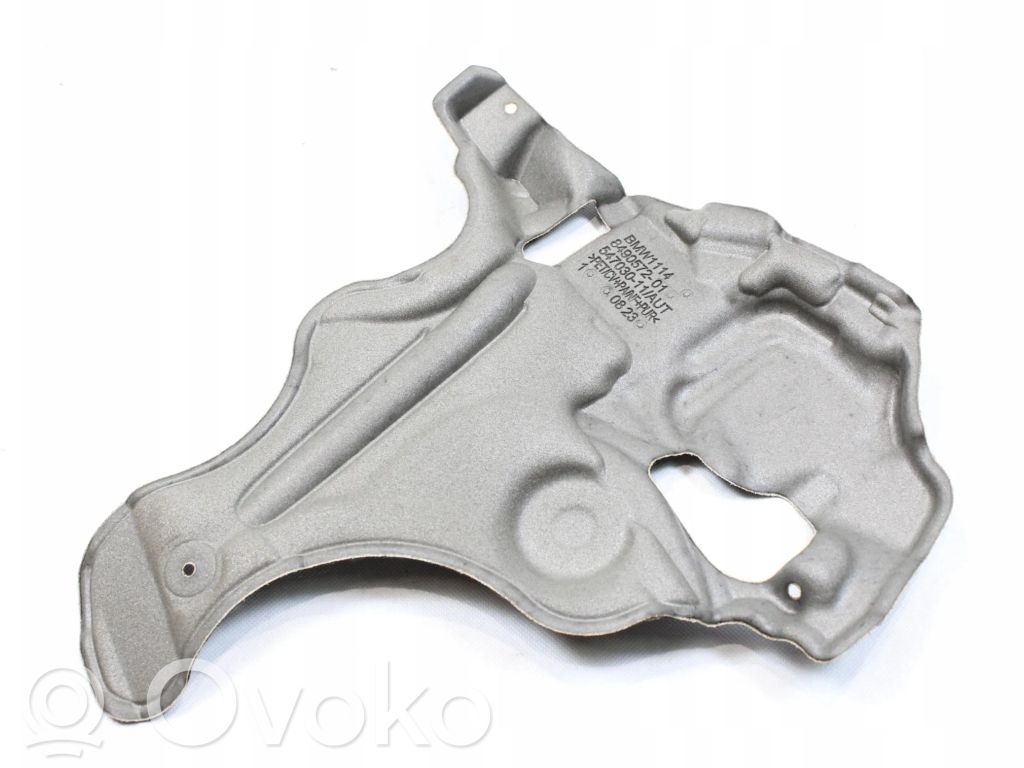 BMW 5 F10 F11 Izolacja termiczna / wygłuszenie pokrywy / maski silnika 