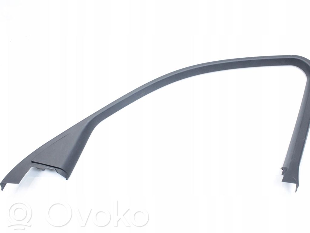 BMW X3 F25 Ramka szyby drzwi przednich 