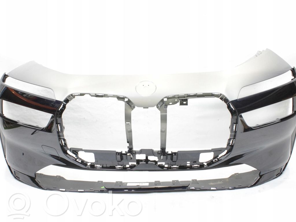 BMW 7 G70 Front bumper 