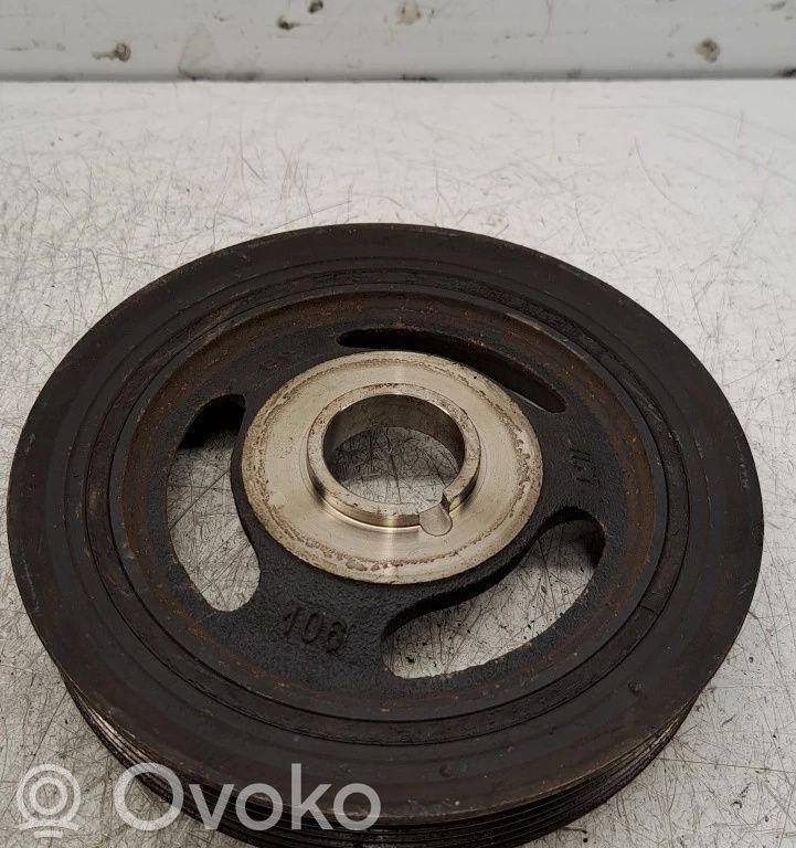 Kampiakselin vauhtipyörä   9654961080