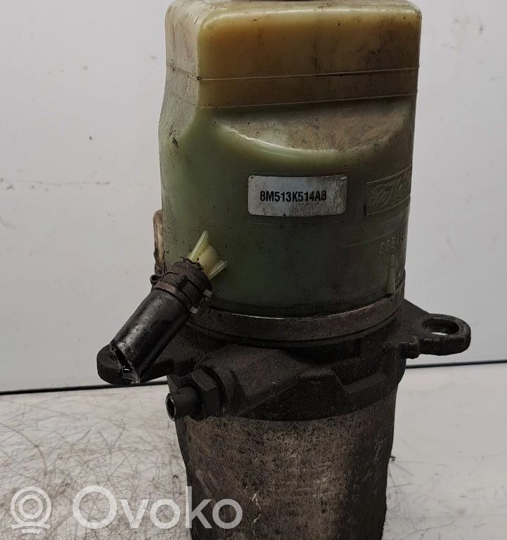 Vairo stiprintuvo siurblys   8M513K514AB