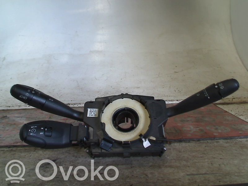 Peugeot 307 Interruptores/botones de la columna de dirección 