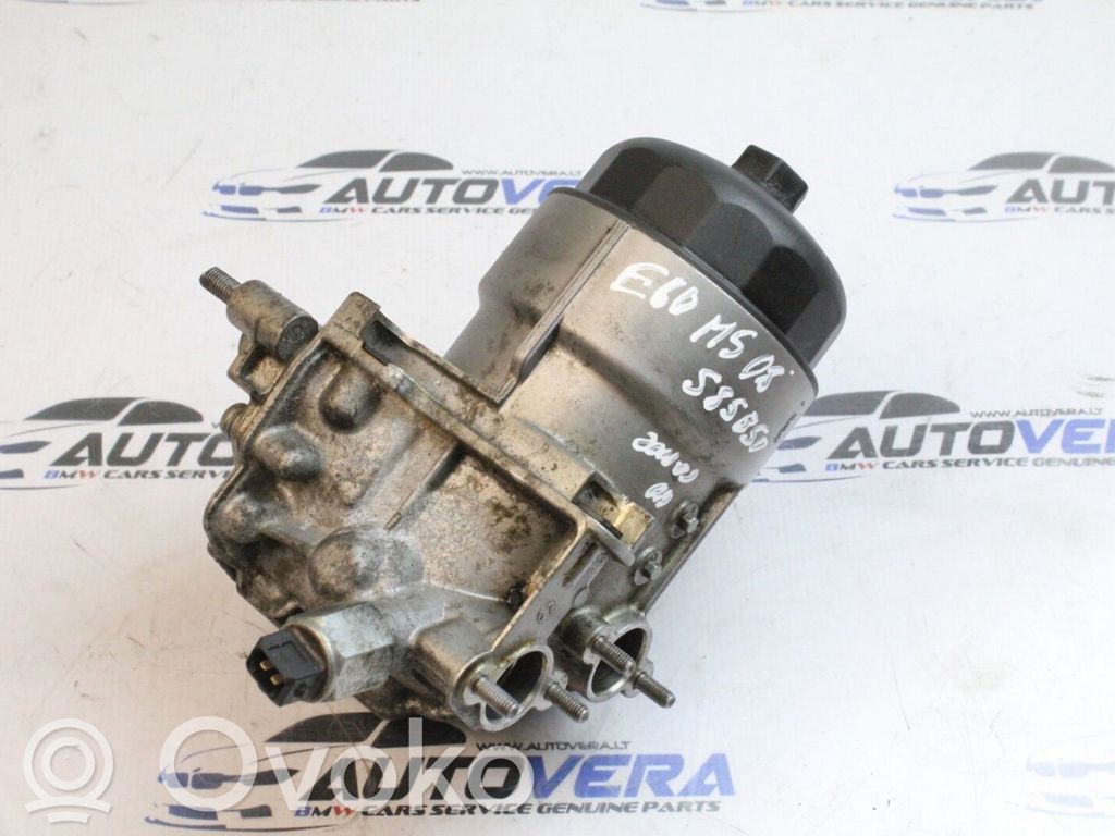 BMW M6 Oil filter mounting bracket 