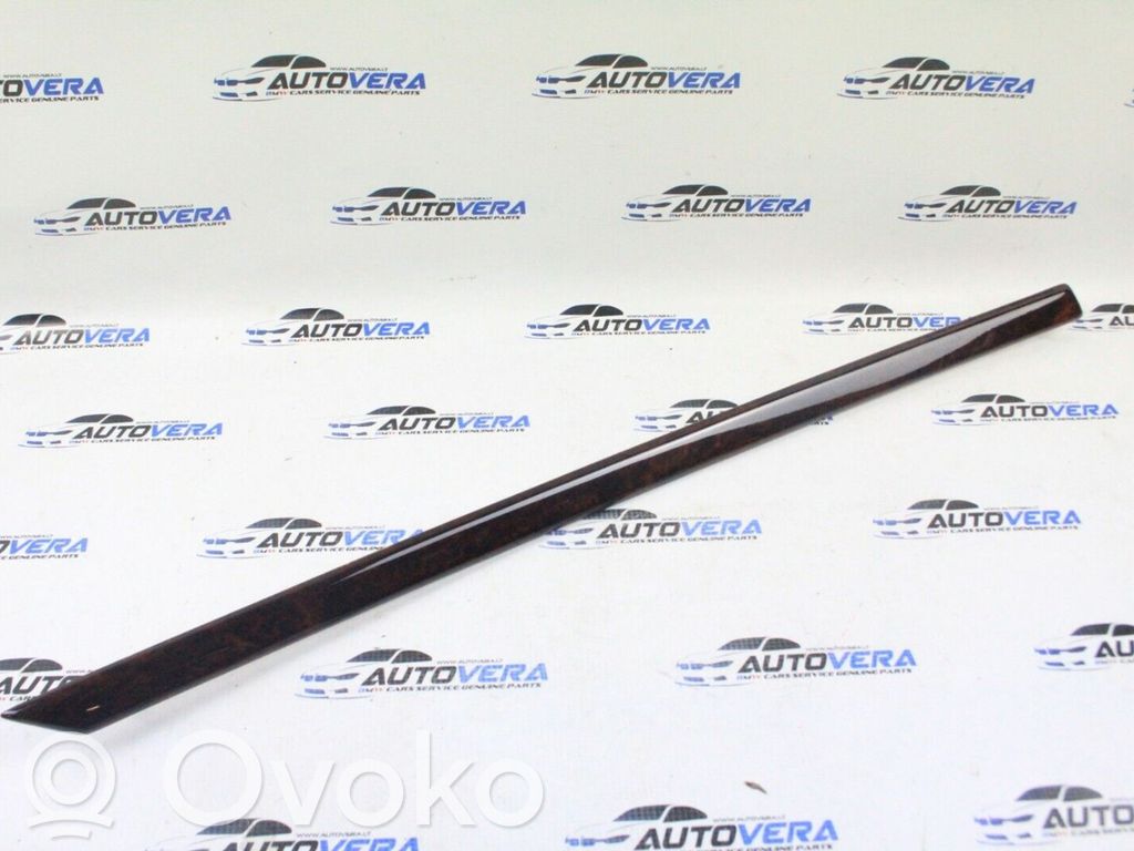 Listwa drzwi tylnych   8159657