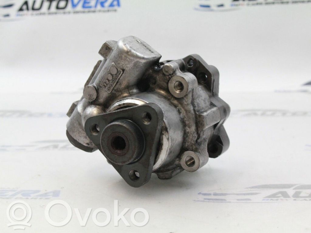 BMW 3 E90 E91 Power steering pump 