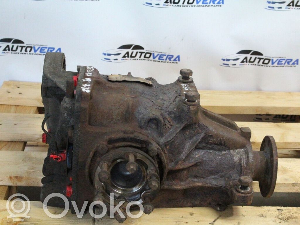 Rear differential   1428412
