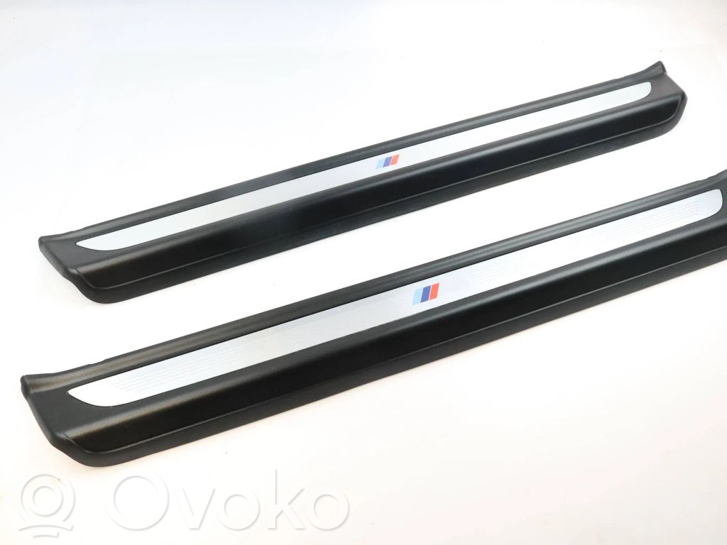 BMW 6 F12 F13 Listwa progowa przednia 