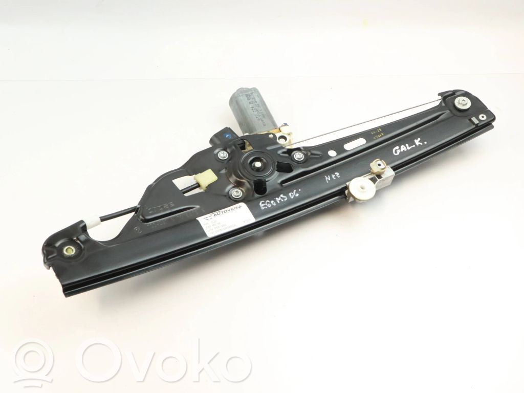 Regulador con motor de la ventanilla de la puerta corredera   7075673,7034387,00661901,51357184745,7184745