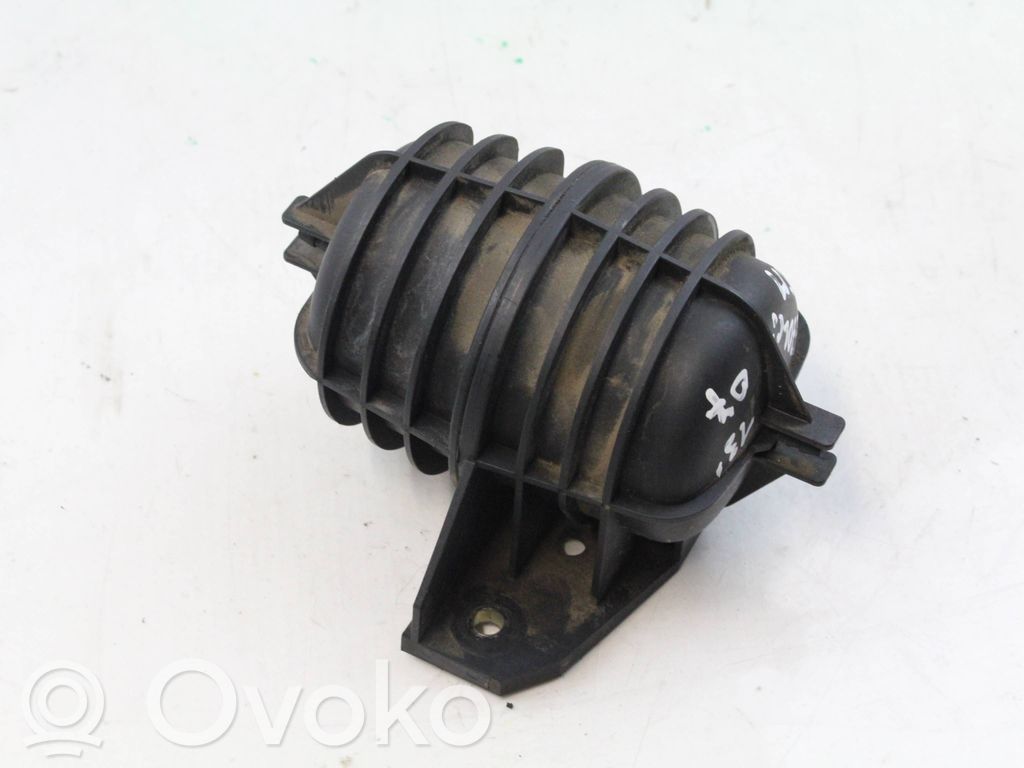 BMW X5M E70 Turbo system vacuum part 
