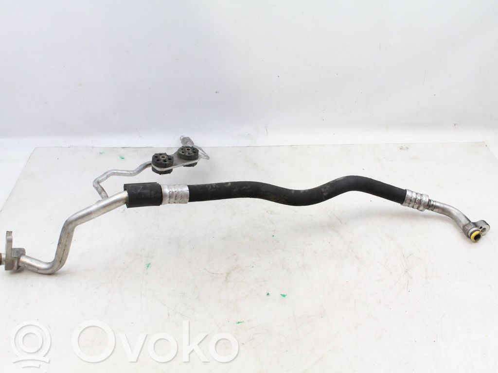 BMW M6 Ilmastointilaitteen putki (A/C) 