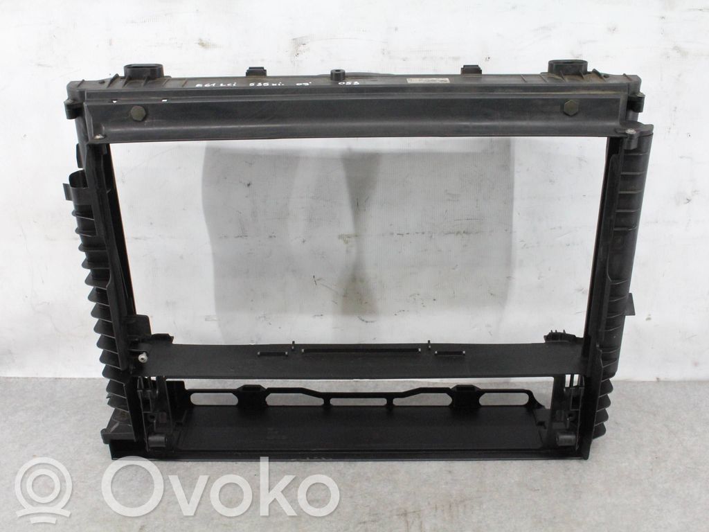 BMW 5 E60 E61 Radiator mount bracket 