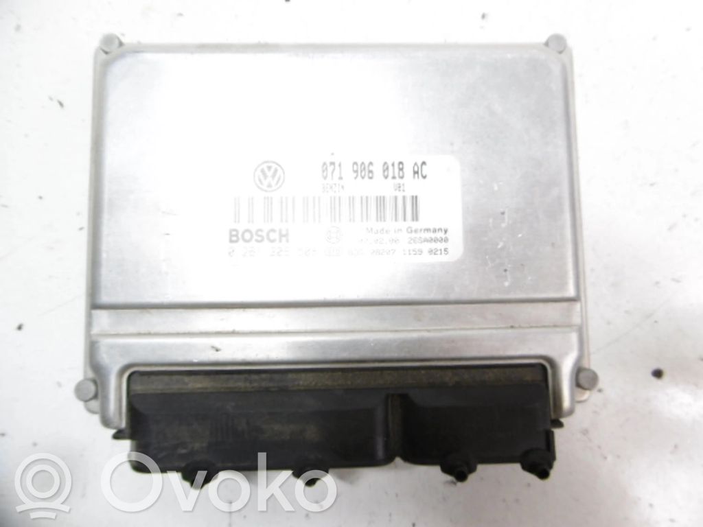 Volkswagen PASSAT B5 Engine control unit/module ECU 