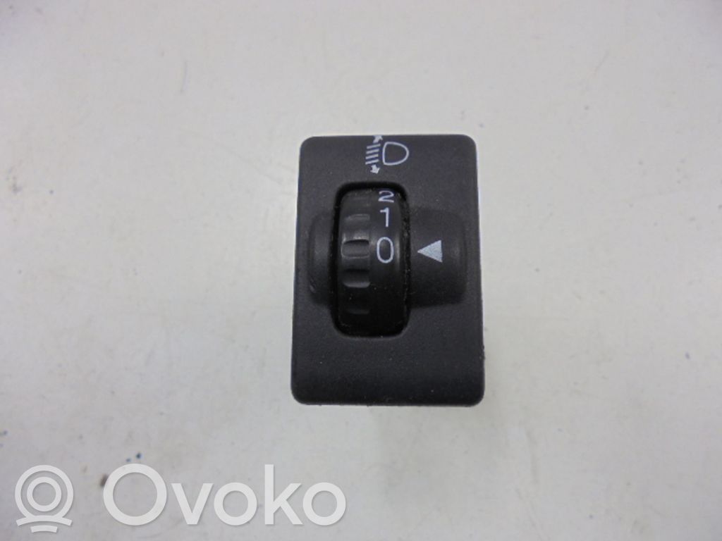 Headlight level height control switch