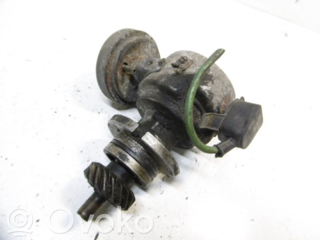 BMW 3 E30 Ignition distributor 