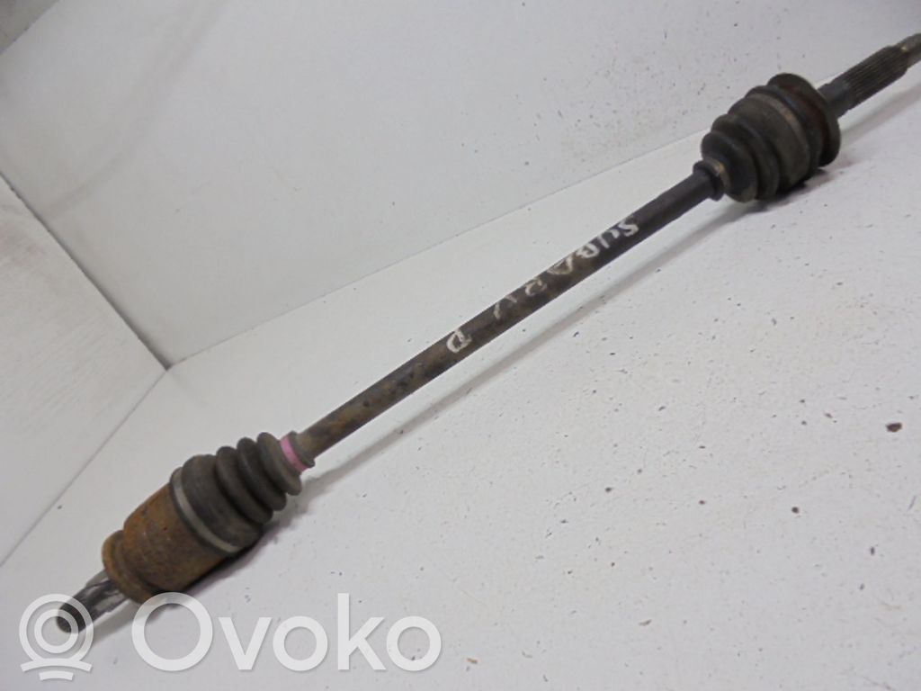 Subaru Outback Kardanas komplekte 