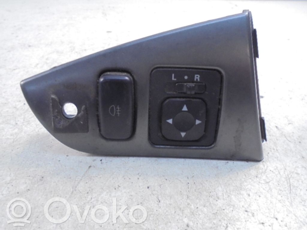 Mitsubishi Lancer VIII Interruptor del espejo lateral 