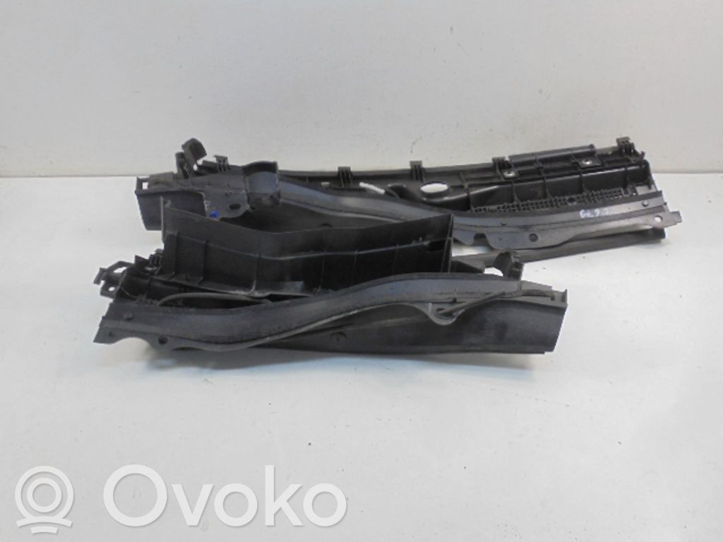 Mazda 2 Wiper trim 