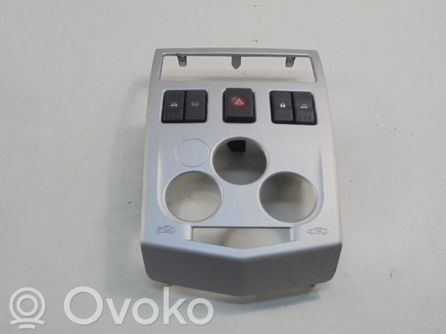 Dacia Logan I Center console 