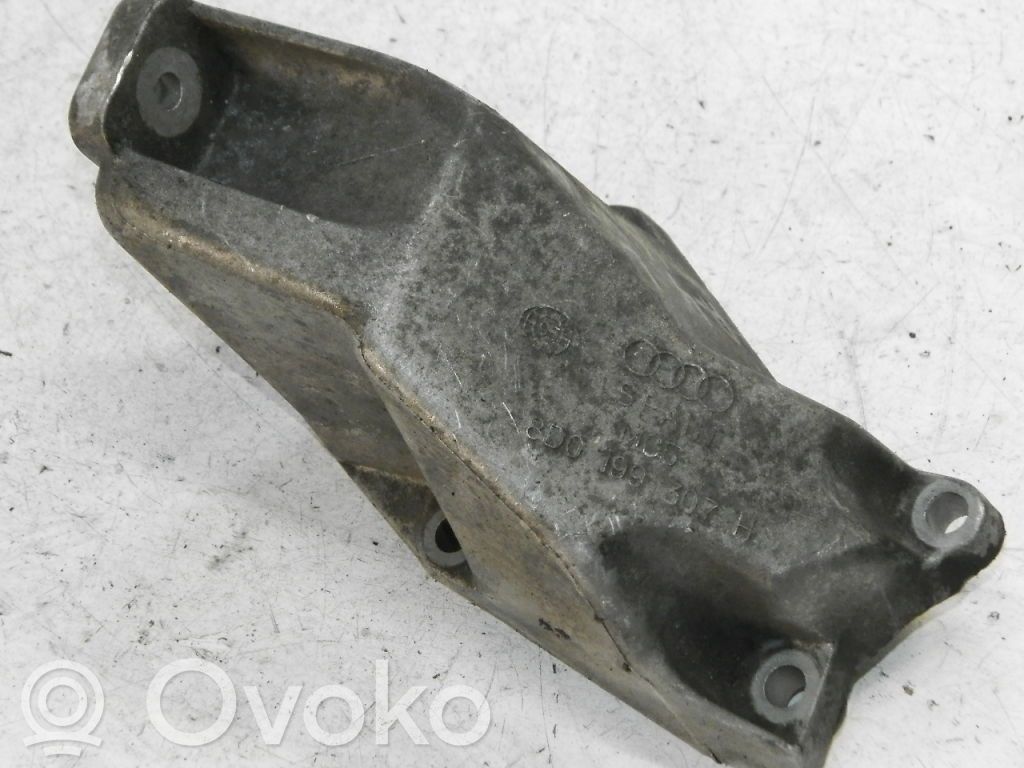 Engine mounting bracket   8D0199308F,8D0199308F