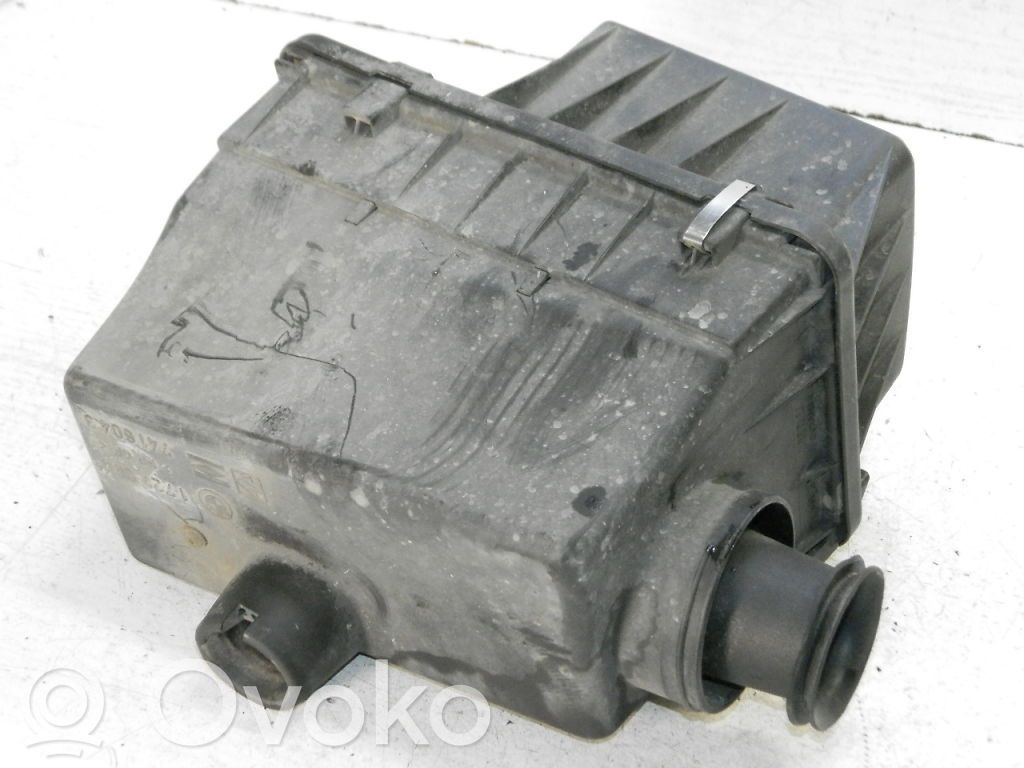 BMW 3 E36 Air filter box 