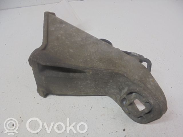 Engine mounting bracket   4A0199307A,4A0199307A
