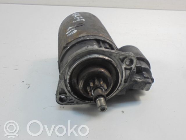 Volkswagen Golf I Rozrusznik 