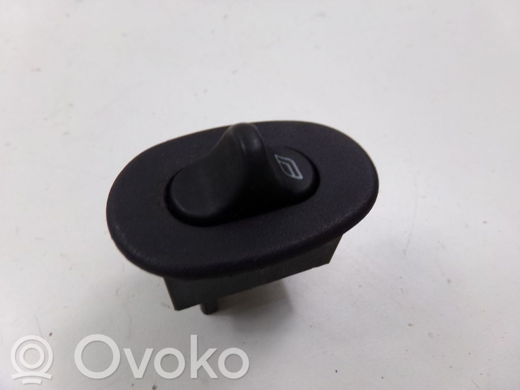 Electric window control switch   4519989,4519989