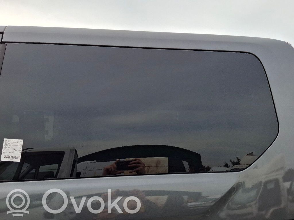 Rear side window   ESCURECIDO