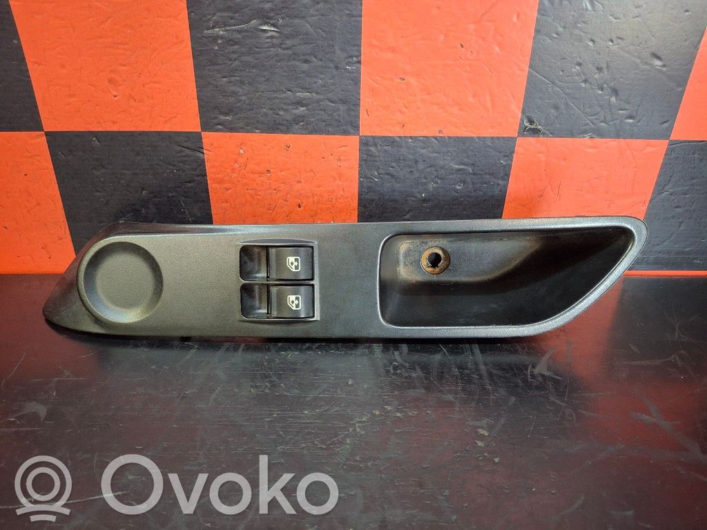 Iveco Daily 6th gen Electric window control switch 