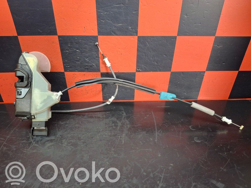 Front door lock   S3M16943580