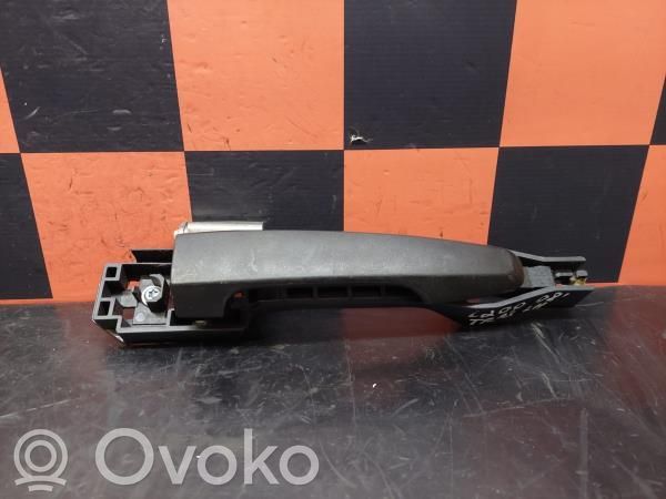 Manecilla externa puerta trasera   KB4T
