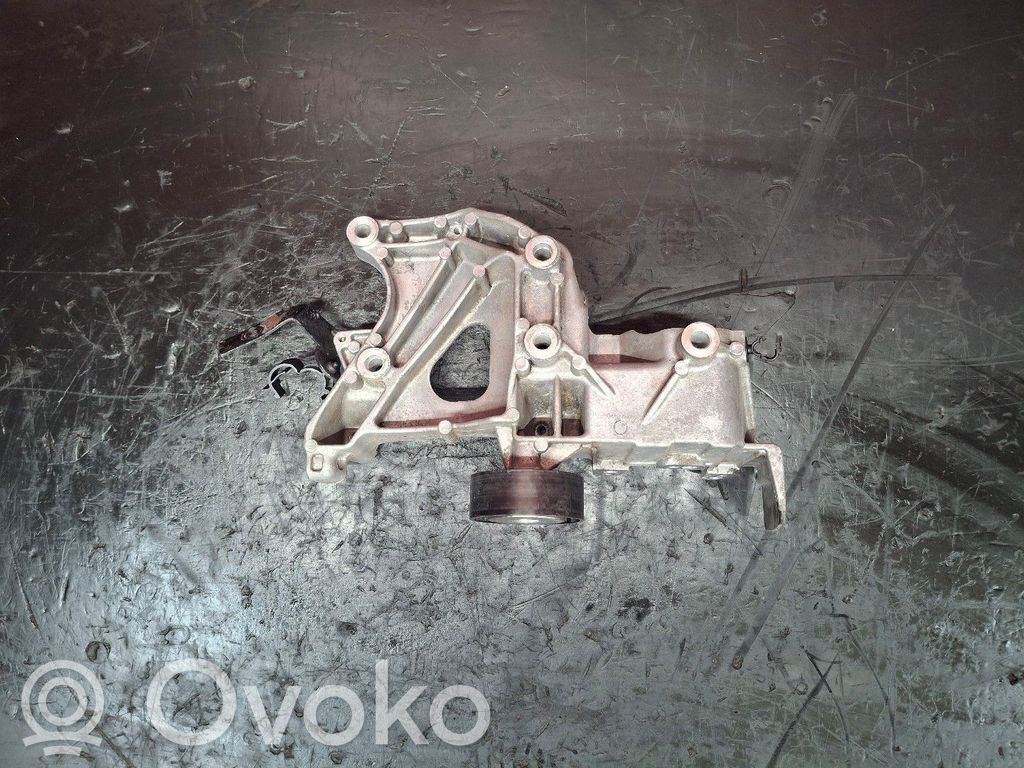 Fiat Doblo Generator/alternator bracket 