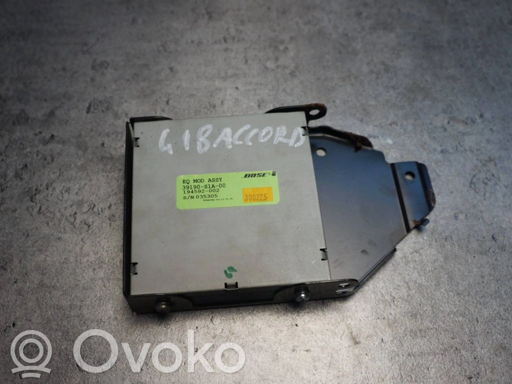 Honda Accord Sound amplifier 