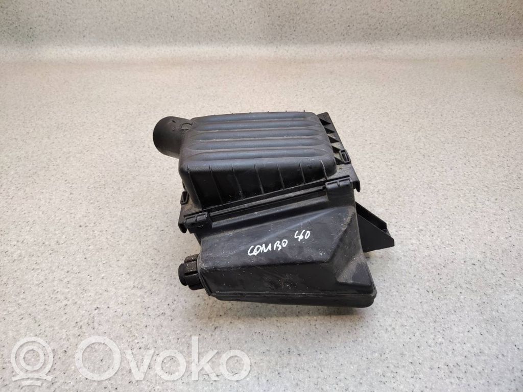 Opel Combo B Air filter box 