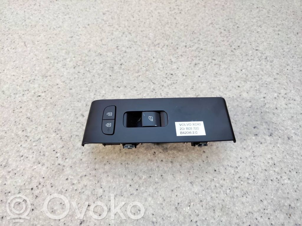 Volvo XC40 Przyciski szyb 