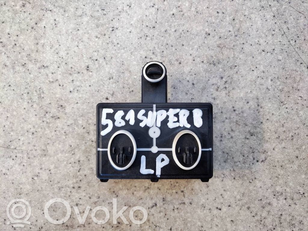 Skoda Superb B8 (3V) Door control unit/module 