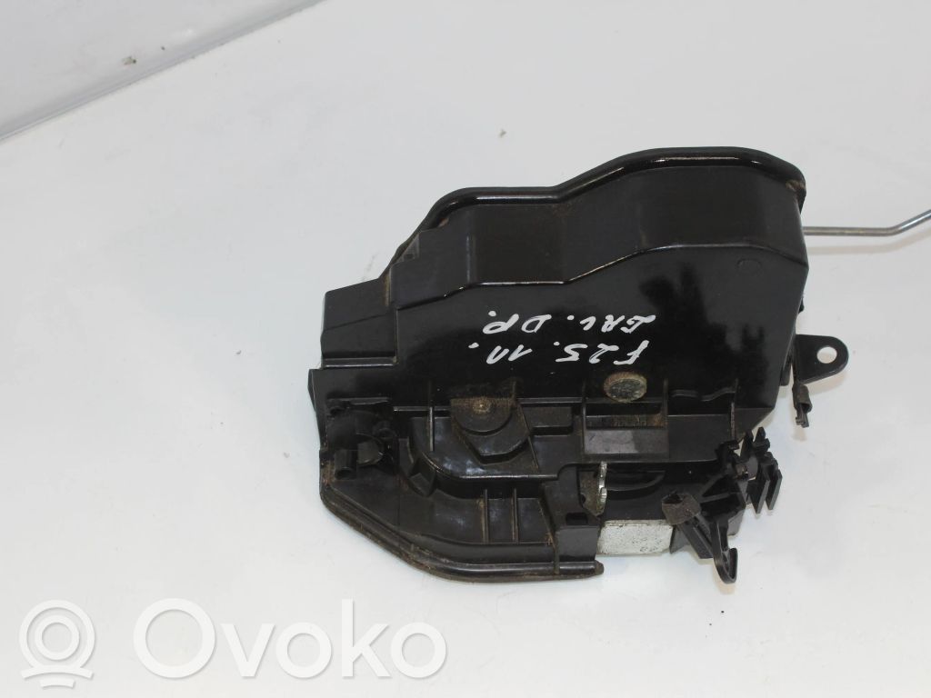 BMW X3 F25 Takaoven lukko 