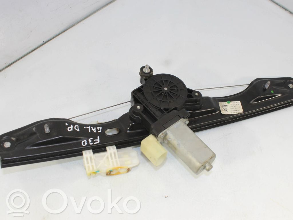 BMW 3 F30 F35 F31 Elektryczny podnośnik szyby drzwi bocznych / przesuwnych 