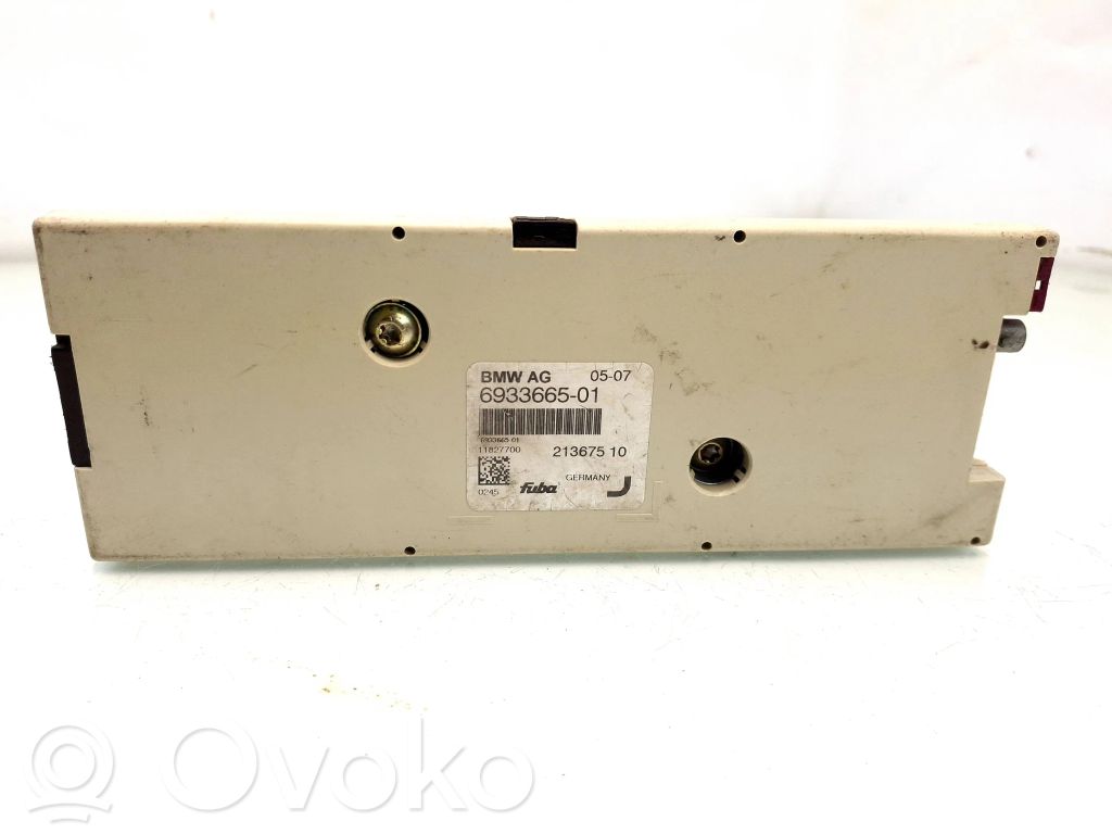 BMW 7 E65 E66 Antenas pastiprinātājs 