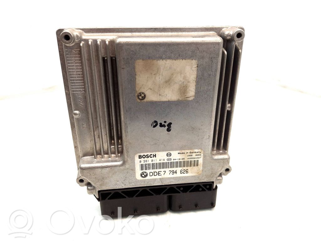 BMW X3 E83 Engine control unit/module 