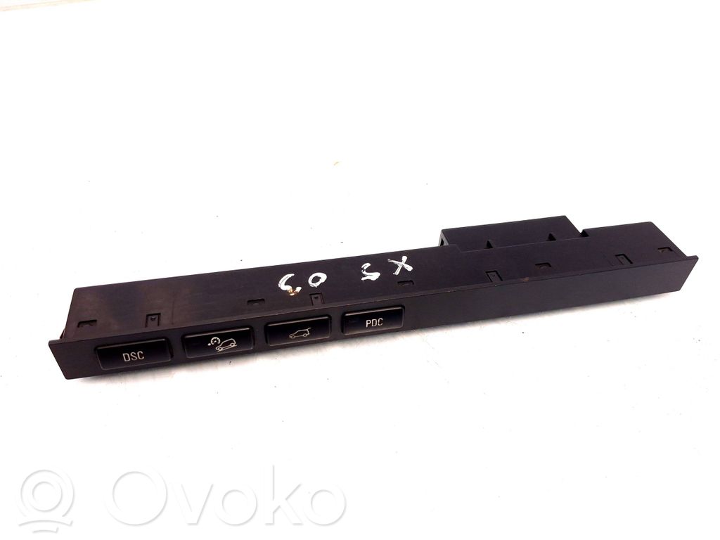 Parking (PDC) sensor switch   61318373734,03742206,110187,8373734
