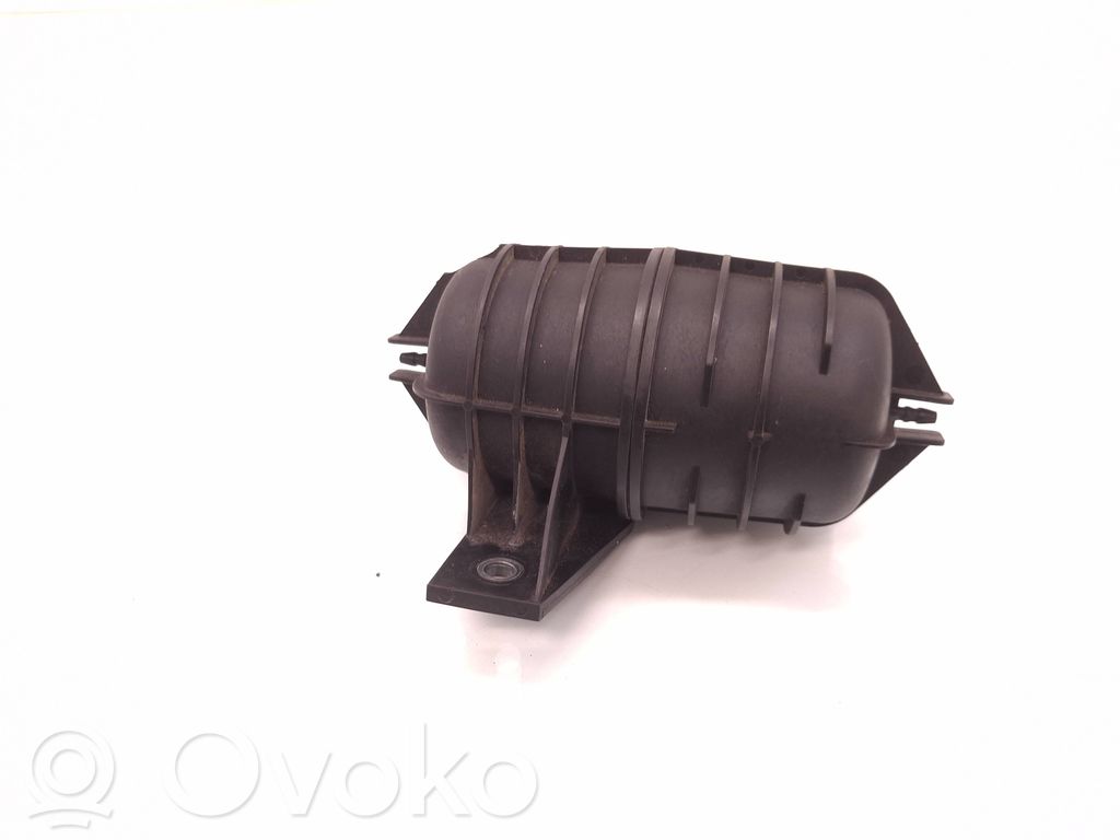 BMW X5 E53 Vacuum air tank 