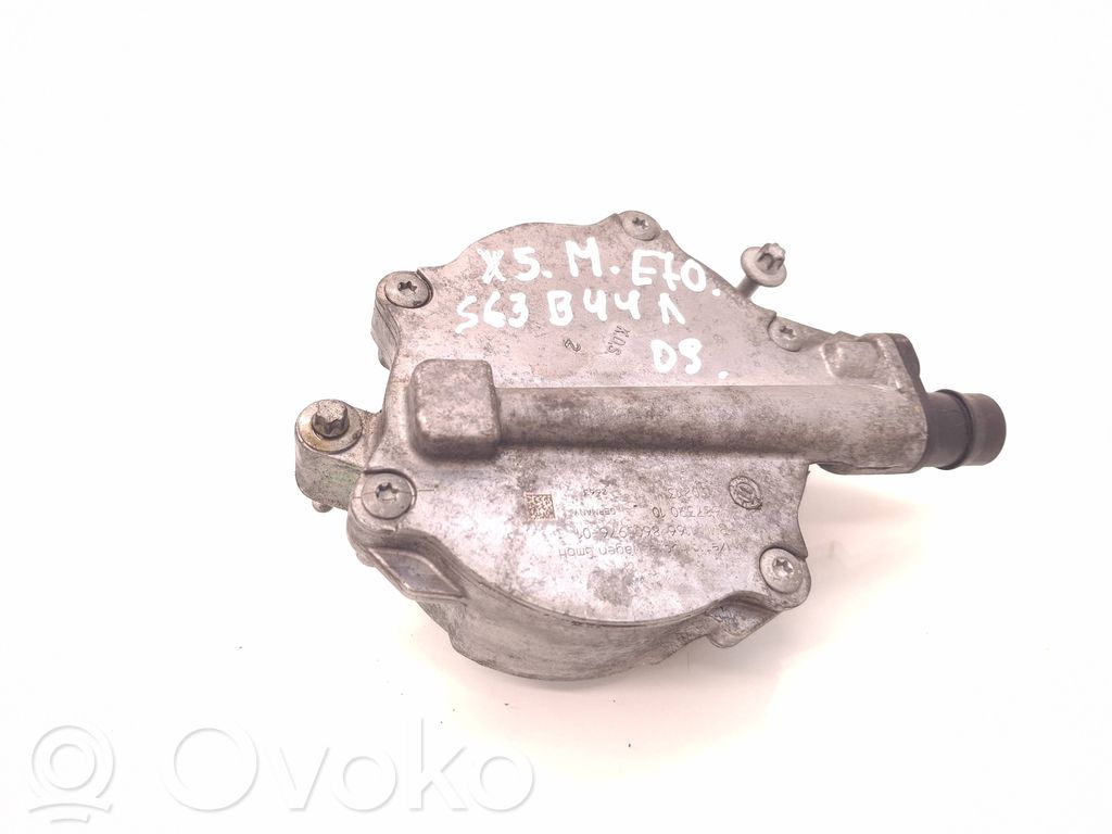 BMW X5M E70 Vacuum pump 