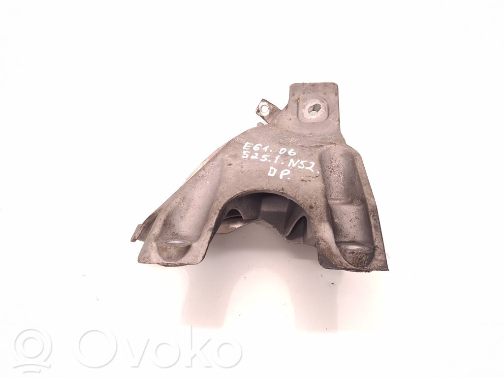 BMW 5 E60 E61 Engine mounting bracket 