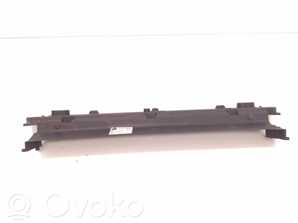 BMW 5 E60 E61 Radiatoru paneļa augšējā daļa (televizors) 