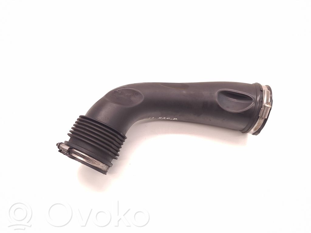 BMW 5 F10 F11 Interkūlera šļūtene (-es) / caurule (-es) 