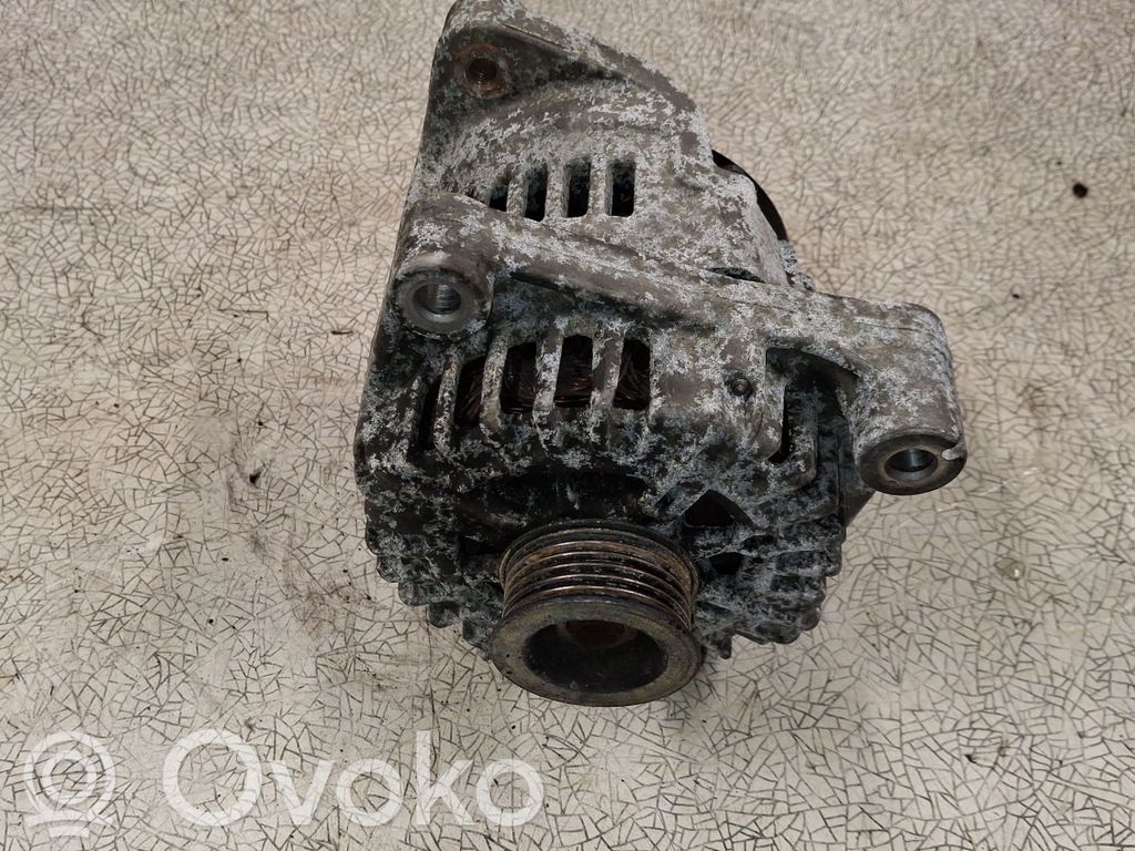 BMW 1 E81 E87 Generator/alternator 