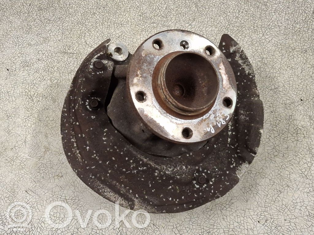 BMW 1 E81 E87 Front wheel hub 